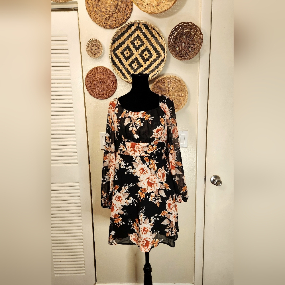 Black Floral Long Sleeve Mini Dress With Tie Back - Picture 3 of 12